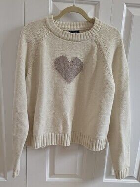 GAP Cotton Blend Raglan Crewneck Sweater Cream with Taupe Fuzzy Heart